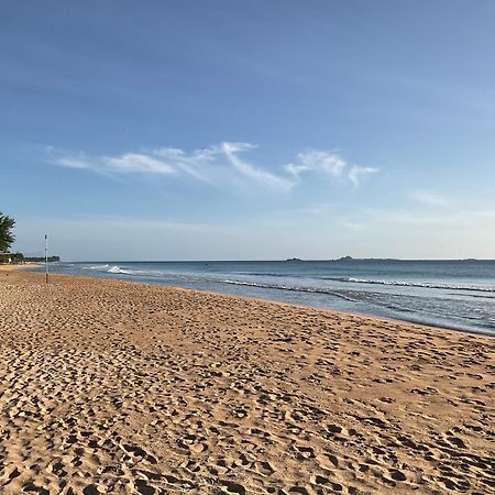 Apartamento Luxury Penthouse, Nilaveli Trincomalee Exterior foto